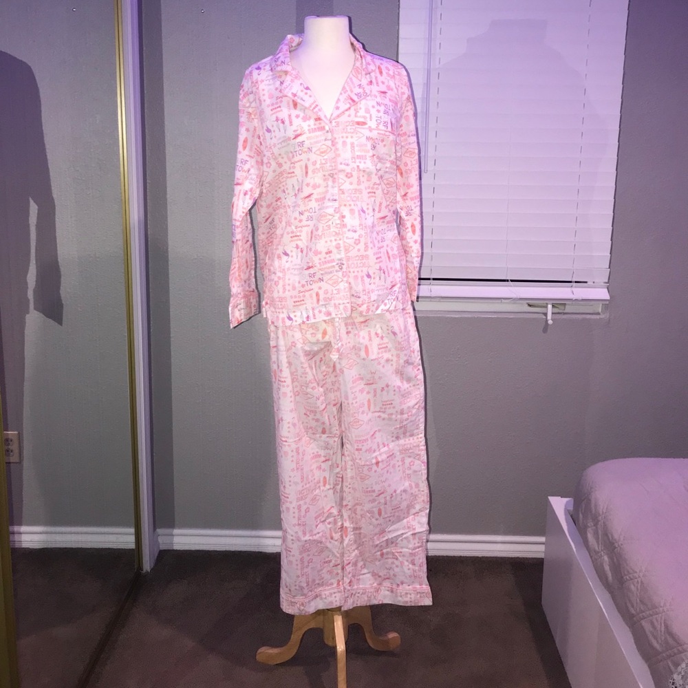 A set of pajamas